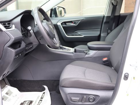 Used 2025 Toyota RAV4 XLE w/ Weather Package AWD/4WD image 26