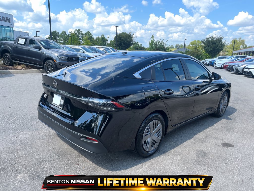 Used 2026 Nissan Sentra SV w/ Floor Mat Package FWD image 8
