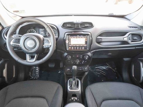 Used 2023 Jeep Renegade Latitude AWD/4WD image 13