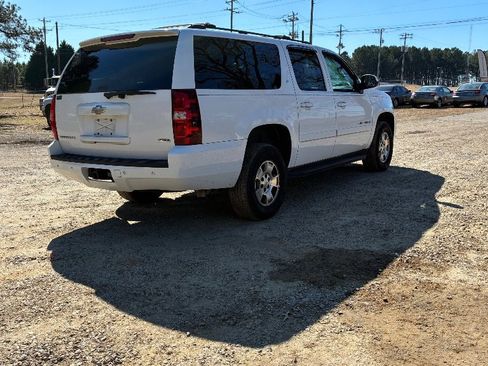 Used 2008 Chevrolet Suburban LT w/ Convenience Package 1 image 4
