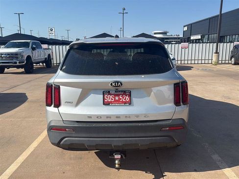 Used 2021 Kia Sorento LX AWD/4WD image 10