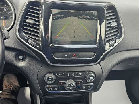 Used 2020 Jeep Cherokee Limited AWD/4WD image 26