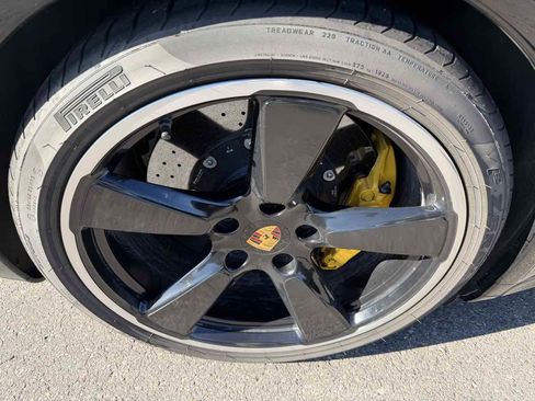 Used 2019 Porsche 911 Turbo S image 10