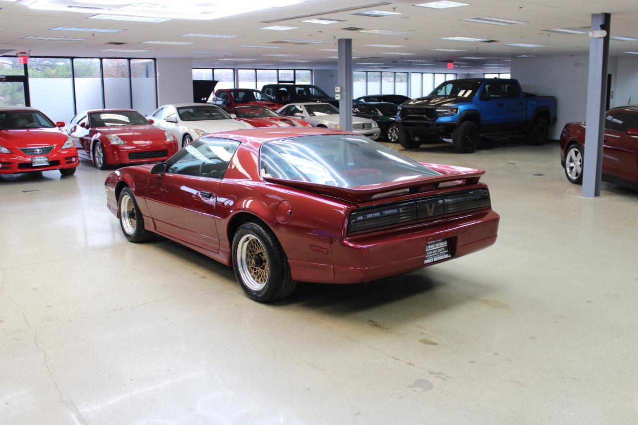 Used 1987 Pontiac Firebird Trans Am RWD image 16