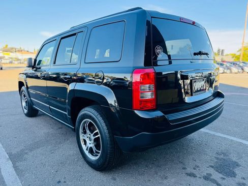 Used 2014 Jeep Patriot Sport FWD image 7