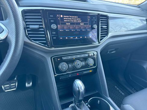 Used 2023 Volkswagen Atlas Cross Sport SEL Premium R-Line image 27