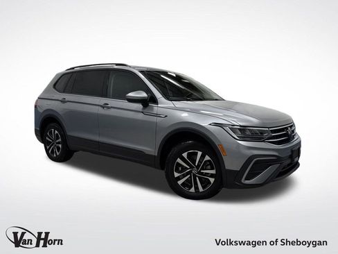 Used 2024 Volkswagen Tiguan S image 1