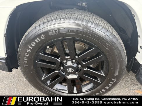 Used 2020 Toyota 4Runner Nightshade image 31