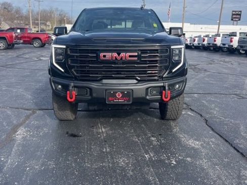Certified 2025 GMC Sierra 1500 AT4X image 2