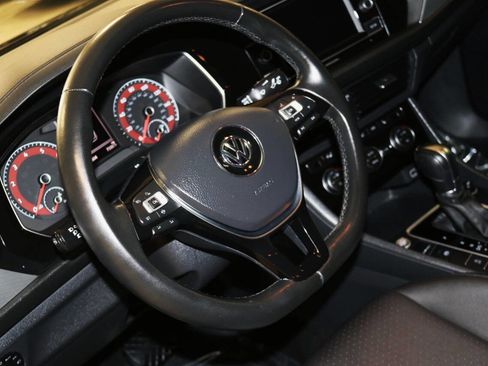 Used 2019 Volkswagen Jetta SE w/ Cold Weather Package image 69