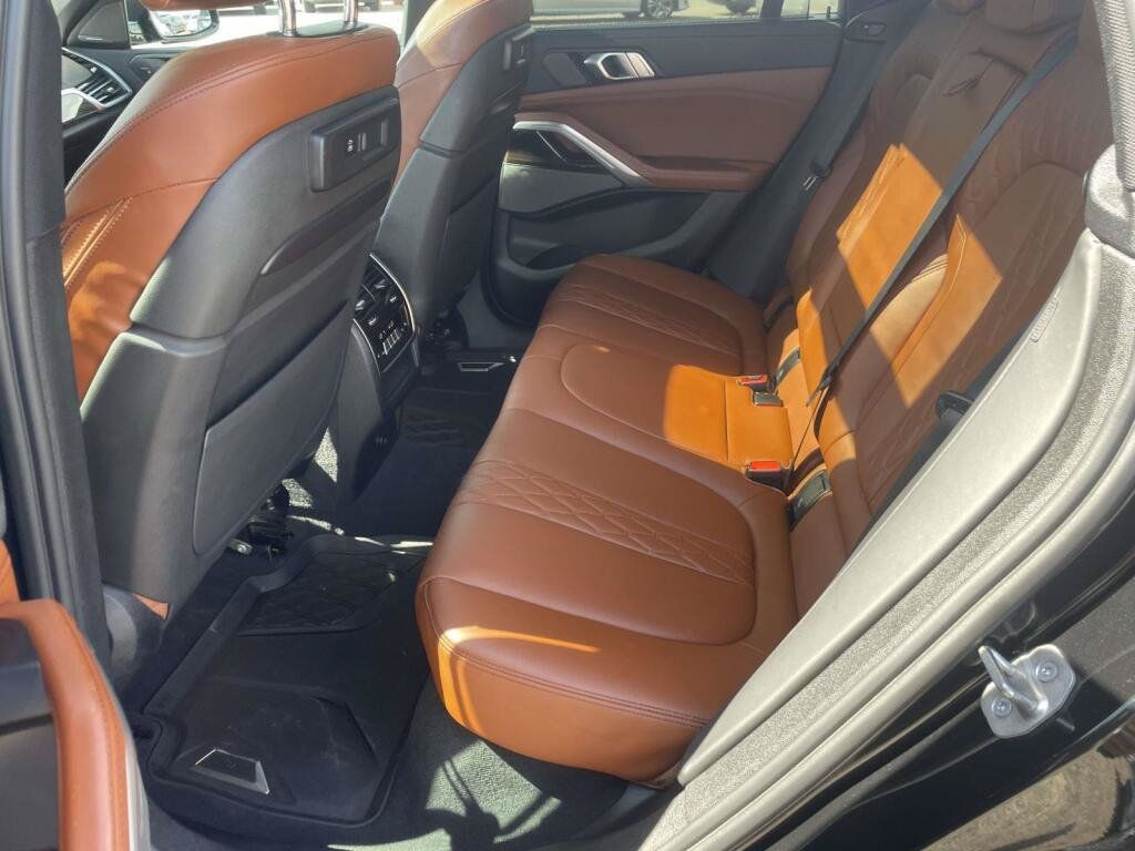 Used 2023 BMW X6 xDrive40i w/ Executive Package AWD/4WD image 17
