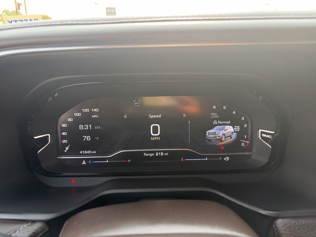 Used 2023 GMC Yukon Denali AWD/4WD image 23