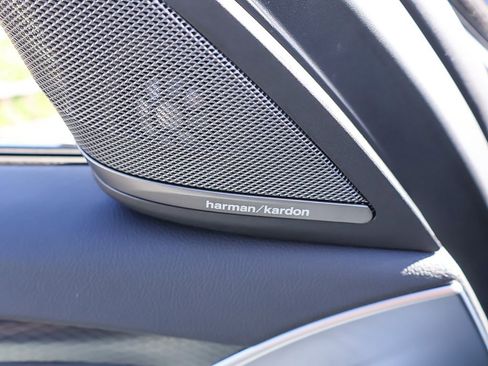 Used 2023 BMW 540i 540i w/ M Sport Package image 57