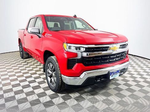 Used 2022 Chevrolet Silverado 1500 LT image 1
