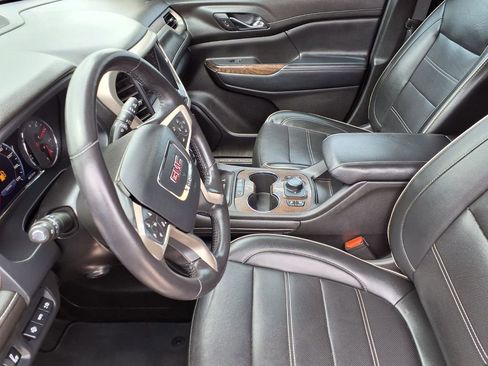 Used 2021 GMC Acadia Denali w/ Denali Technology Package FWD image 15