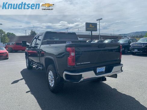 Used 2024 Chevrolet Silverado 2500 LT AWD/4WD image 5