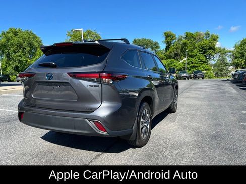 Used 2024 Toyota Highlander XLE AWD/4WD image 14