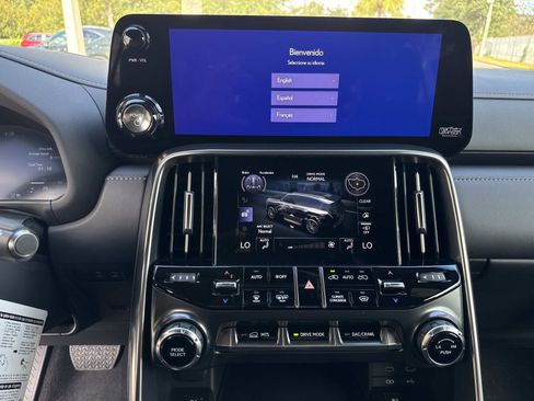 New 2025 Lexus LX 700h Overtrail image 26