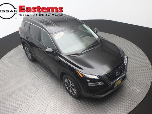 Used 2023 Nissan Rogue SV AWD/4WD image 3