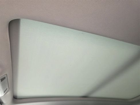 New 2026 Volkswagen Atlas SE image 18