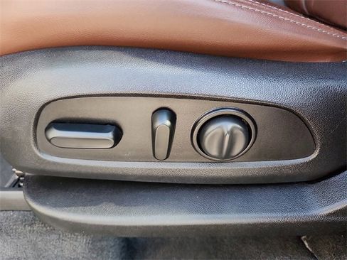 Used 2019 Buick Enclave Avenir w/ Avenir Technology Package image 14