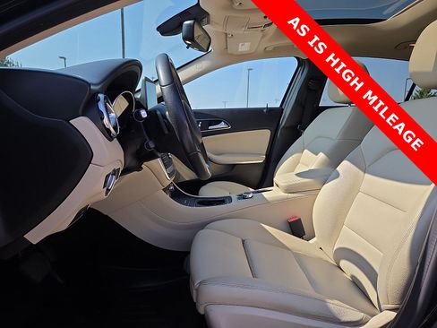 Used 2018 Mercedes-Benz GLA 250 4MATIC image 15