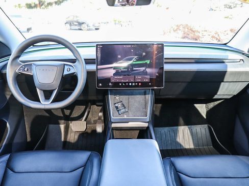 Used 2026 Tesla Model Y 2WD image 15