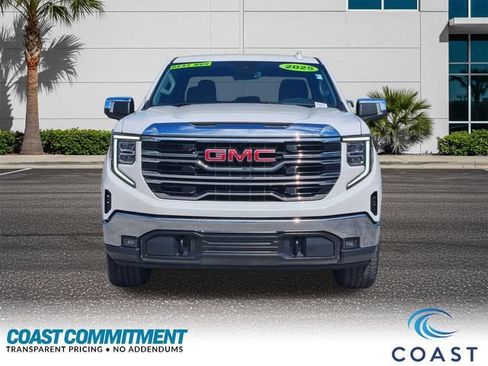 Used 2024 GMC Sierra 1500 SLT w/ SLT Premium Package AWD/4WD image 2