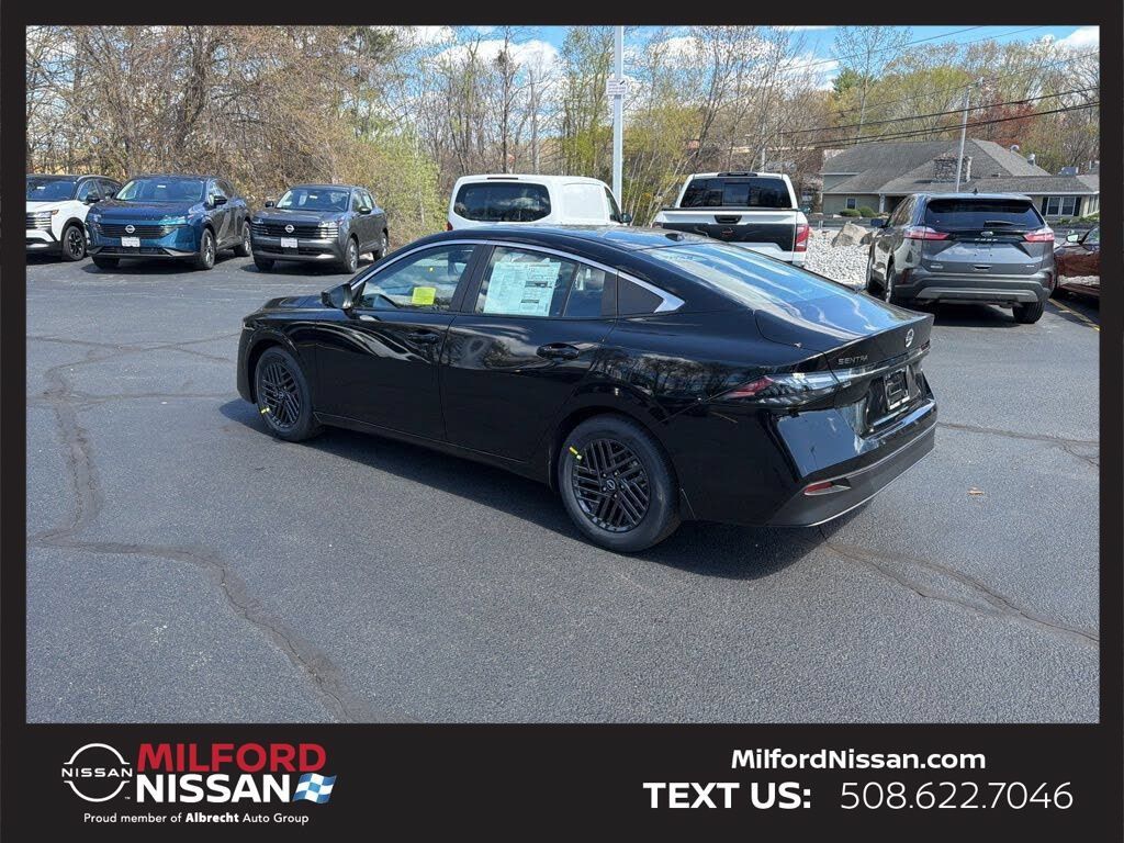 Used 2026 Nissan Sentra SV w/ SV Convenience Package FWD image 3