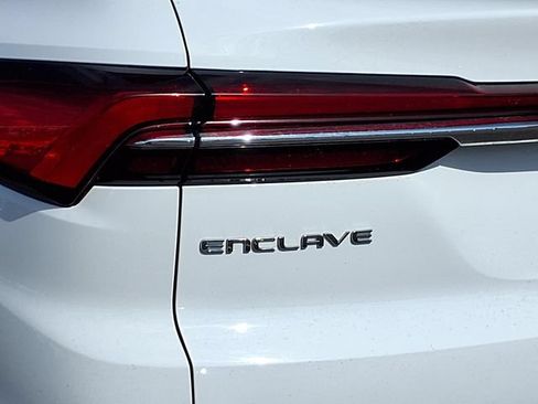 Used 2025 Buick Enclave Preferred FWD image 26