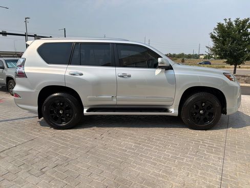 Used 2019 Lexus GX 460 Premium AWD/4WD image 6