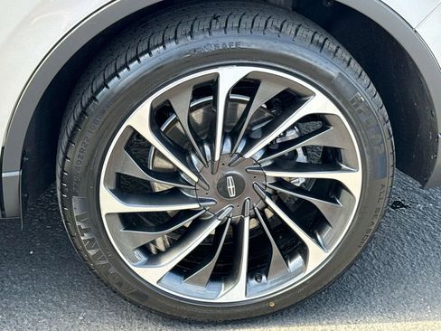 Certified 2023 Lincoln Aviator Reserve w/ Equipment Group 201A AWD/4WD image 30