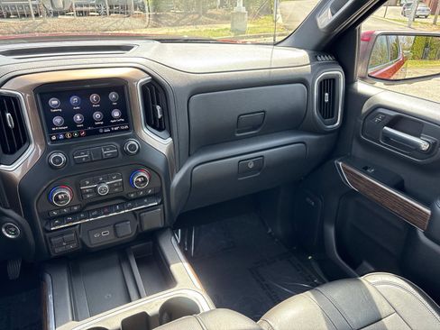 Used 2020 Chevrolet Silverado 1500 High Country w/ Technology Package image 28