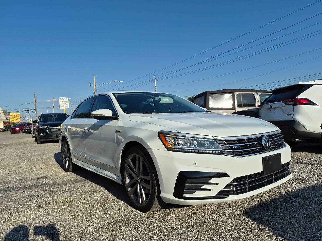 Used 2019 Volkswagen Passat 2.0T SE R-Line FWD image 3