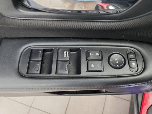 Used 2018 Honda HR-V LX image 7