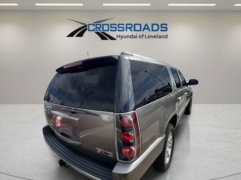 Used 2011 GMC Yukon XL Denali image 9