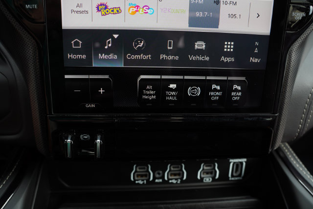 Certified 2025 RAM 3500 Limited AWD/4WD image 33