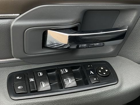 Used 2016 RAM 1500 Lone Star image 15