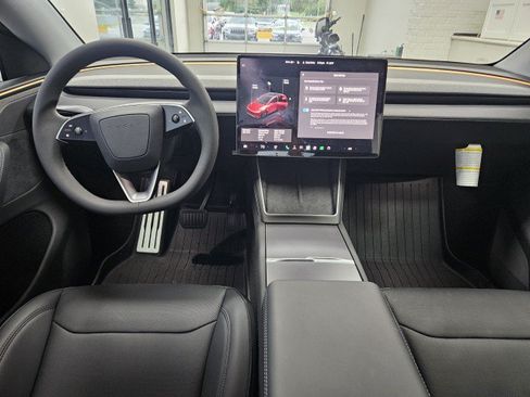 Used 2026 Tesla Model Y 2WD image 19