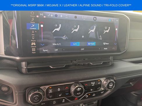 Used 2025 Jeep Gladiator Mojave AWD/4WD image 15