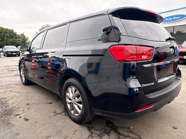 Used 2020 Kia Sedona LX FWD image 5