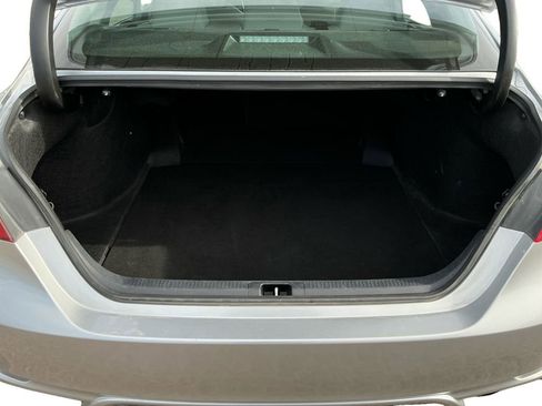 Used 2024 Toyota Camry SE image 20