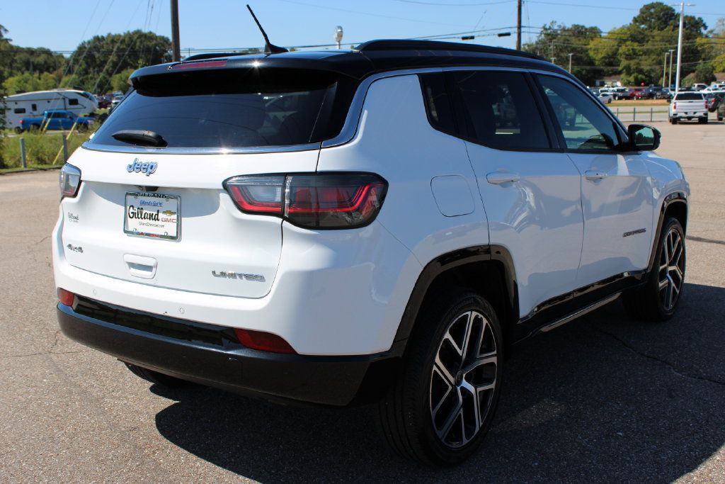 Used 2025 Jeep Compass Limited w/ Elite Group AWD/4WD image 16