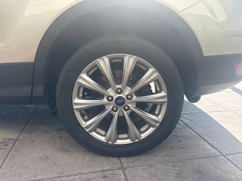 Used 2018 Ford Escape Titanium FWD image 13
