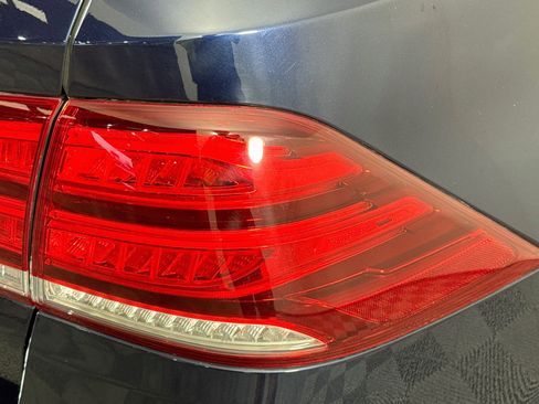Used 2017 Mercedes-Benz GLE 63 AMG 4MATIC image 31
