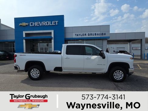 Used 2024 Chevrolet Silverado 3500 LT image 1