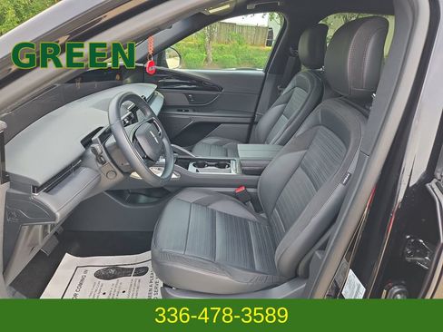 Used 2024 Lincoln Nautilus Reserve w/ Jet Appearance Package (87T) AWD/4WD image 9