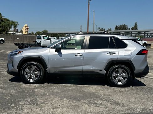 Used 2024 Toyota RAV4 XLE w/ Convenience Package AWD/4WD image 6