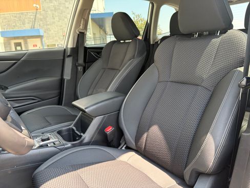 Certified 2023 Subaru Forester Premium AWD/4WD image 14