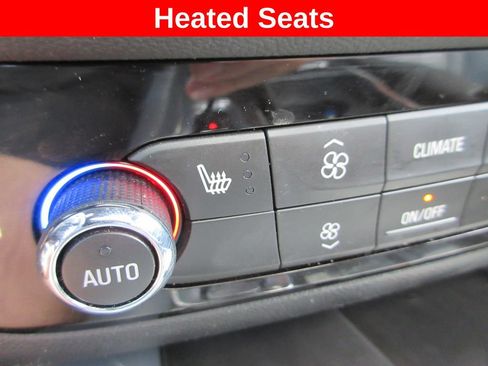 Used 2024 Buick Enclave Essence w/ Experience Buick Package FWD image 19